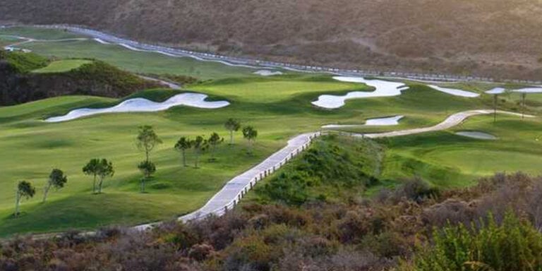 La Siesta Golf Calahonda - Tourist's Book