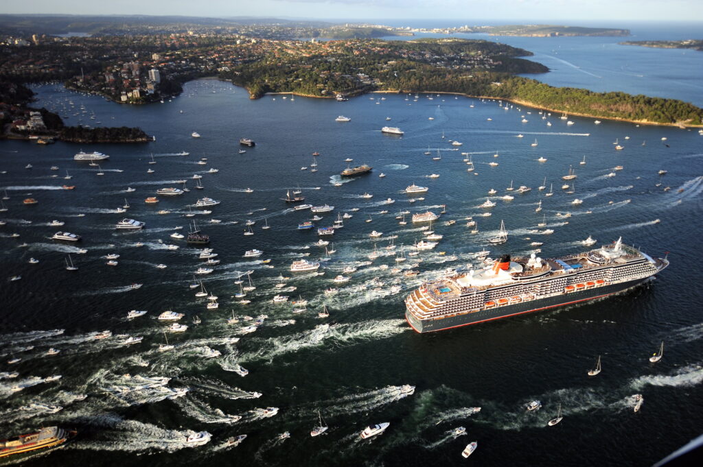 Queen Mary 2 Cruise Ship