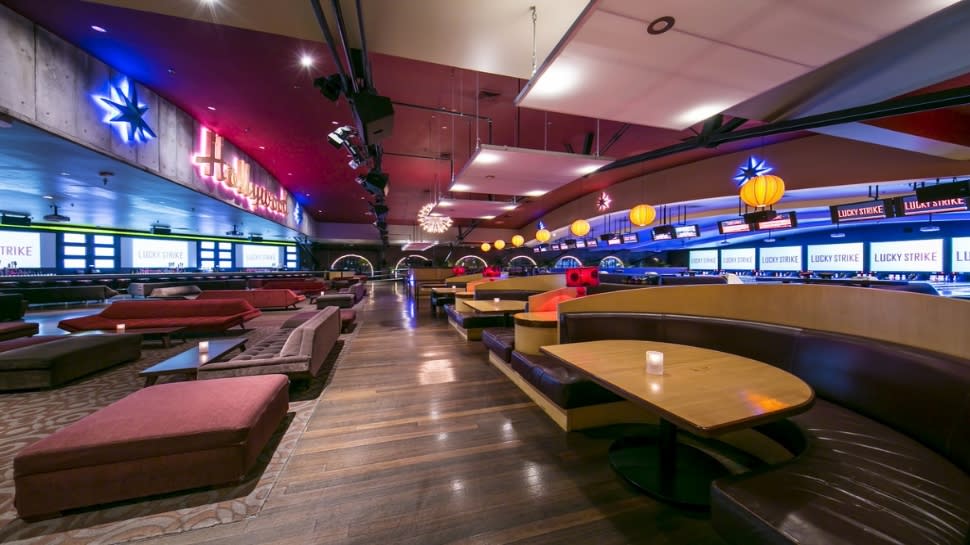 Jillian's & Lucky Strike Boston Boston Lounge City Guide