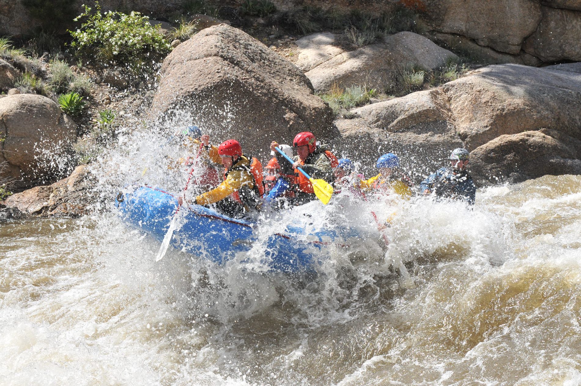 8 Reasons Why You Must Go White Water Rafting in Colorado Tourist's Book