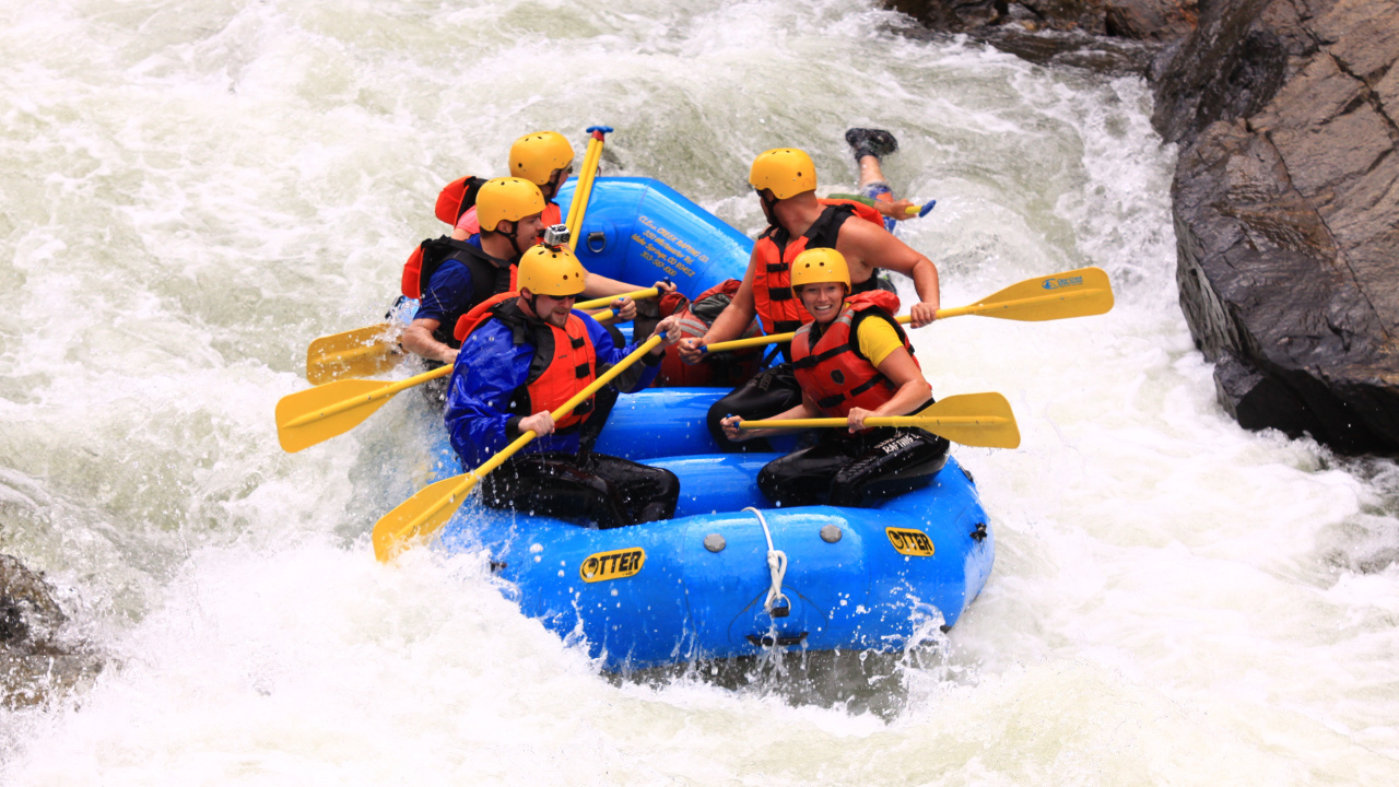 8 Reasons Why You Must Go White Water Rafting in Colorado - Tourist's ...